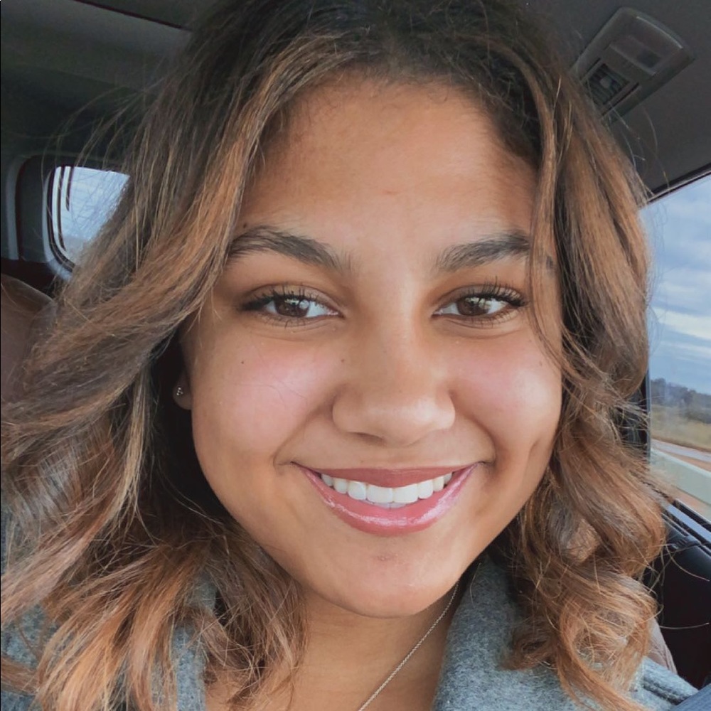 Meet your Posher, Briana